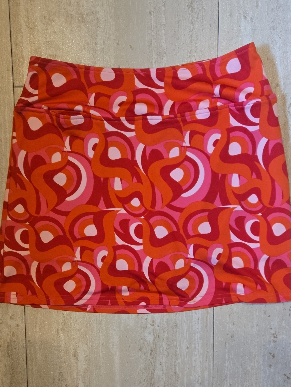 Golftini Reckless-Short Multi-Color Design Print Leisure Skort